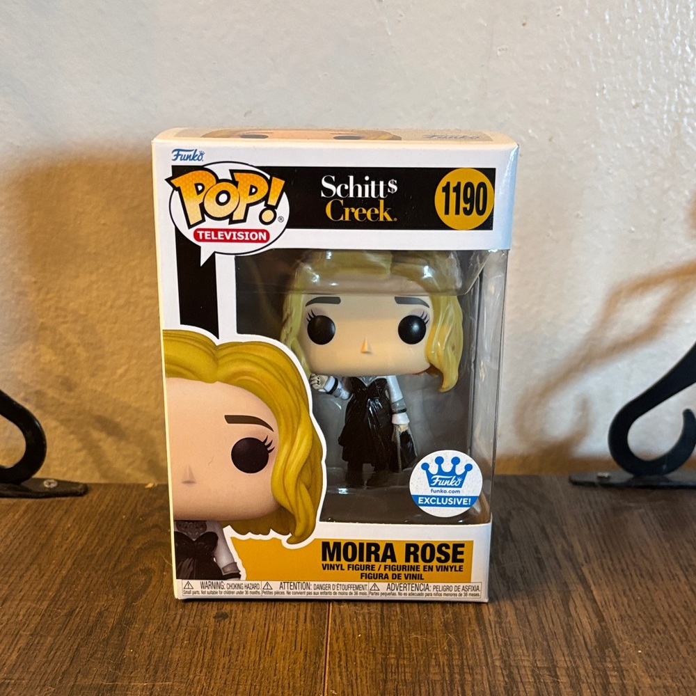 Funko Pop Schitt's Creek Moira Rose Exclusive